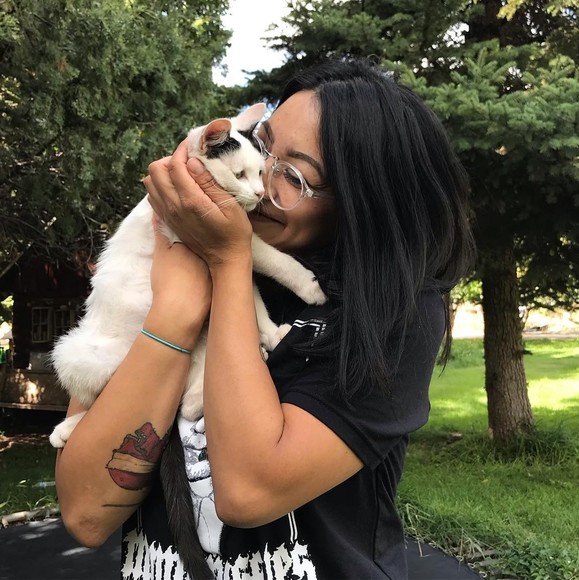 Meet your Posher, Amanda - Picture 1 of 1